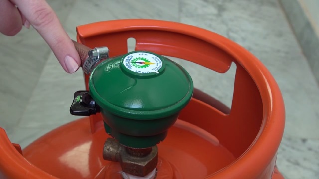 Regulator dan selang setelah terpasang
